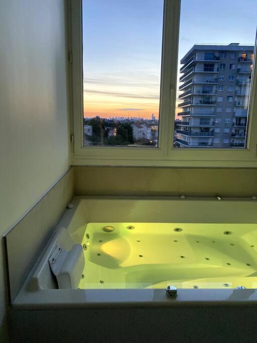 Suite « Body Love » - Jacuzzi Privatif Кретей Екстер'єр фото